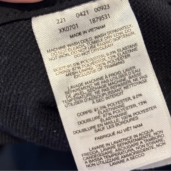 Columbia Woman’s Black ankle adjustable hiking Trail Pants Size 12 - Picture 8 of 13